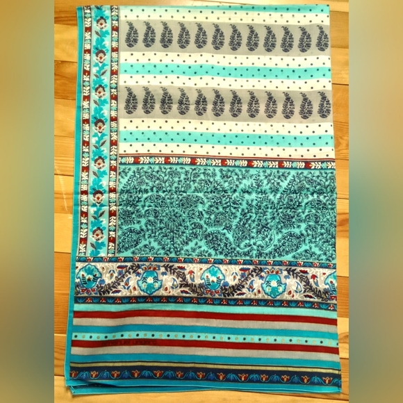 Emanuel Ungaro scarf - Picture 2 of 5